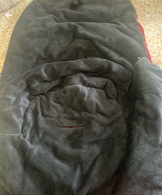 Saco de invierno universal para sillita de bebe.