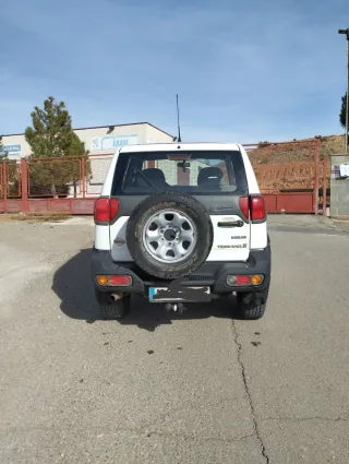 Nissan Terrano II 2000