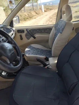 Nissan Terrano II 2000