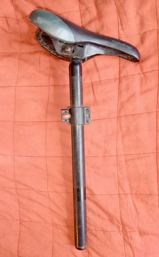 Sillín de bicicleta + Barra soporte