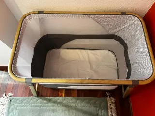 Cuna de viaje Kinderkraft plegable gris