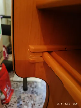 Escritorio de madera