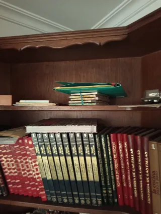 Mueble esquinero archivador madera