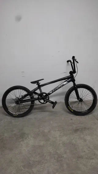 Bici BMX Inspire Negra