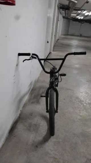 Bici BMX Inspire Negra