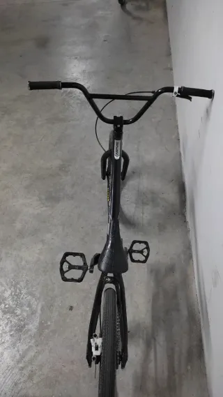 Bici BMX Inspire Negra
