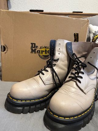 Botas Dr. Martens Beige/Negro
