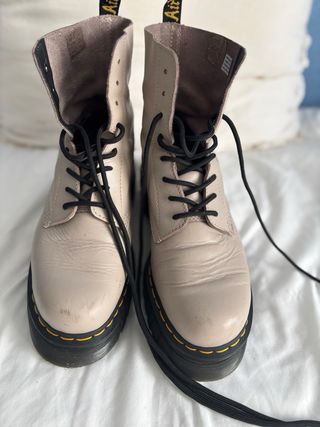 Botas Dr. Martens Beige/Negro