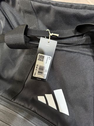 Mochila deportiva Adidas negra