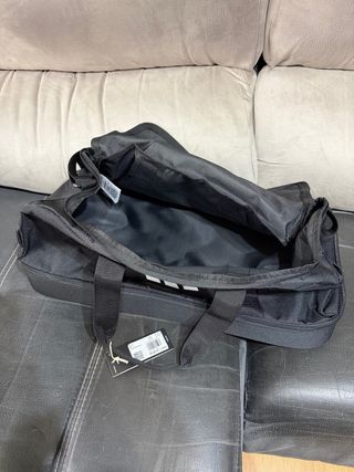 Mochila deportiva Adidas negra