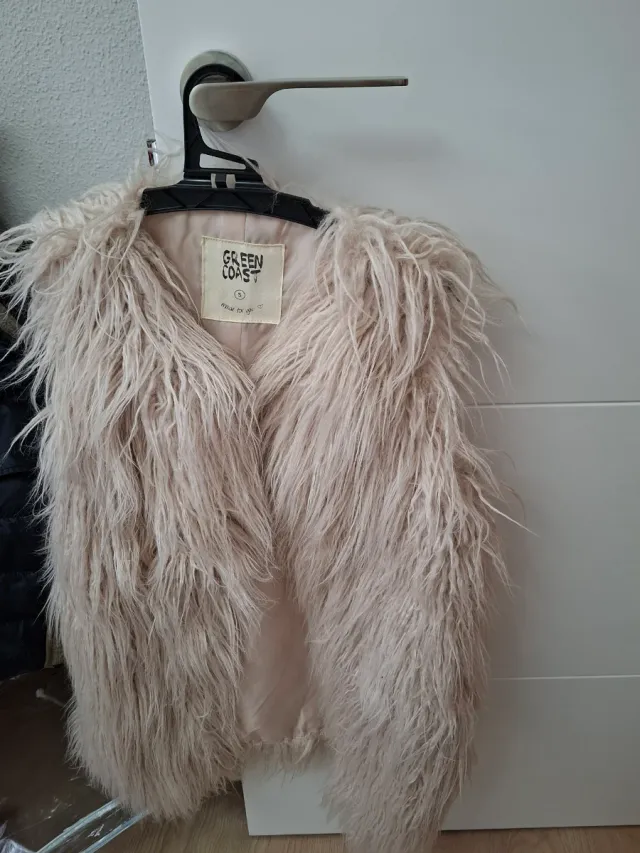 Chaleco pelo beige