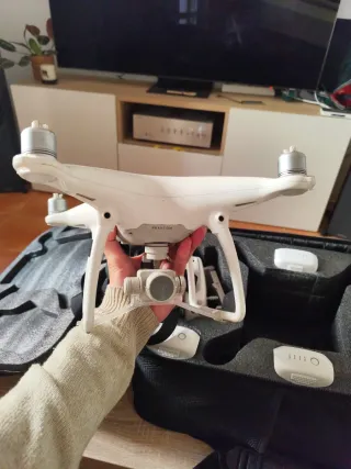 DJI Phantom 4 Drone