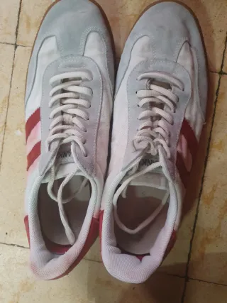 Zapatillas deportivas hombre grises y rojas