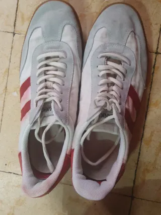 Zapatillas deportivas hombre grises y rojas