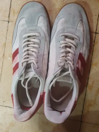 Zapatillas deportivas hombre grises y rojas