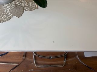 Mesa Comedor Blanca y 6 Sillas Transparentes