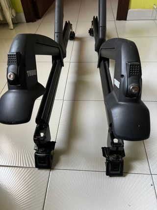 Portaesquís Thule para coches con railing
