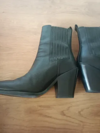 Botines Chelsea piel mujer MNG MANGO