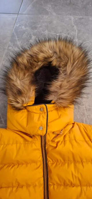 Parka chica Zara