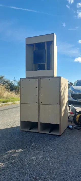 FABRICACIÓN DE EQUIPOS DE SONIDO PROFESIONALES