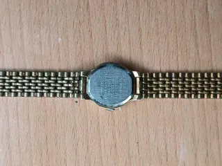 Reloj Seiko Cuarzo Mujer Dorado