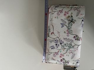 Bolso de mano floral