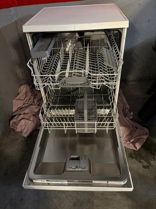 Lavavajillas Bosch AquaStop como nuevo