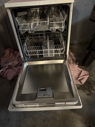 Lavavajillas Bosch AquaStop como nuevo