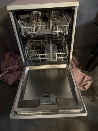 Lavavajillas Bosch AquaStop como nuevo