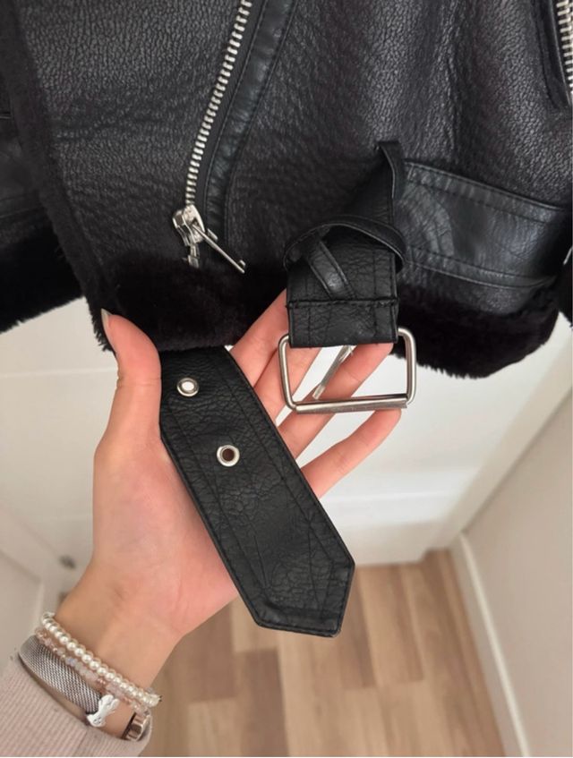 Abrigo Biker Zara Negro Piel Sintética