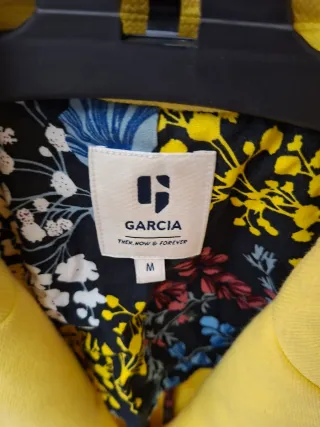 Americana Garcia amarilla Talla M