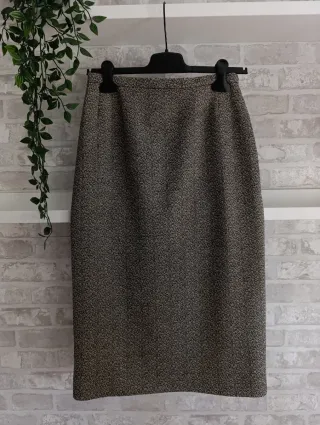 Falda recta midi 100% lana de MaxMara