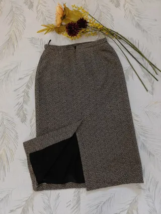 Falda recta midi 100% lana de MaxMara