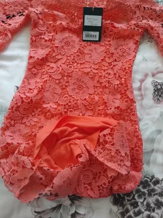 Vestido de fiesta rosa encaje