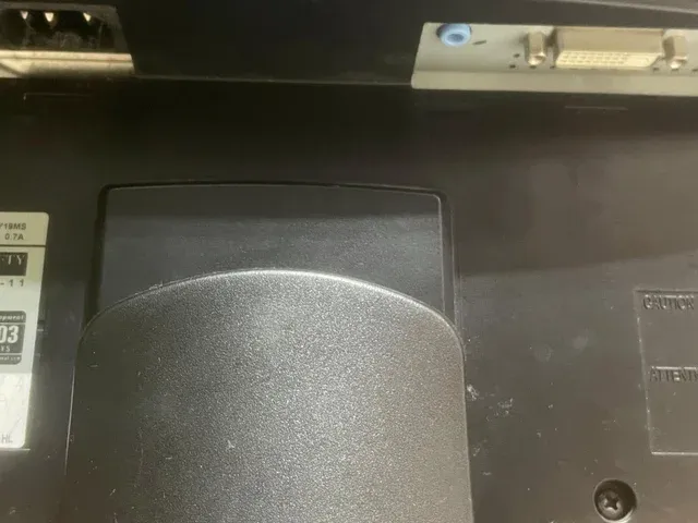 Monitor Samsung SyncMaster 943 con altavoz