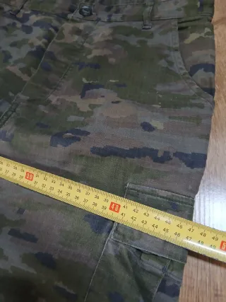 Pantalón militar camuflaje mujer talla 40
