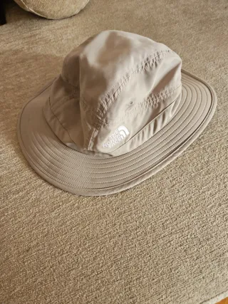 Gorro explorador The North Face beige