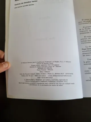 Física. Prueba de acceso a la Universidad para ...