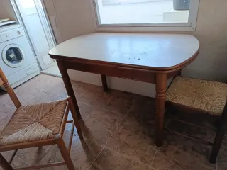 URGE Conjunto sillas y mesa extensible de cocina