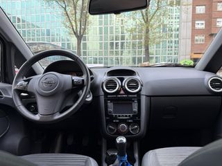 Opel Corsa 1.4 Selective 16v 100cv