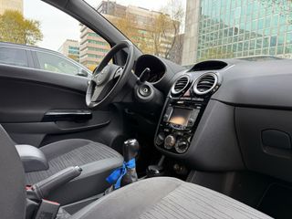 Opel Corsa 1.4 Selective 16v 100cv