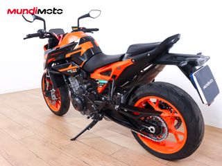 KTM 890 DUKE GP