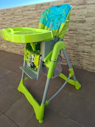 Trona bebé color verde y gris