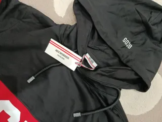 Felpa GCDS nera e rossa