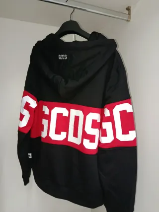 Felpa GCDS nera e rossa