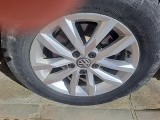 Llantas con cubiertas..