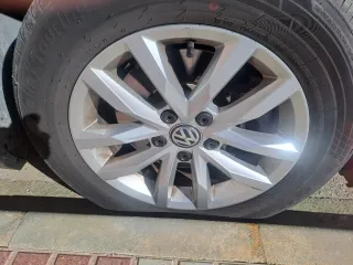 Llantas con cubiertas..