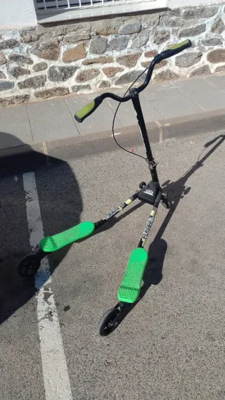 Patinete 3 ruedas verde