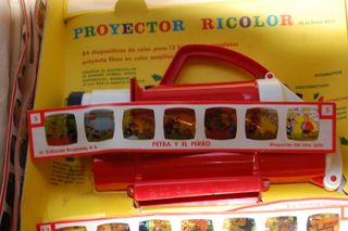 Proyector Ricolor con caja y filminas