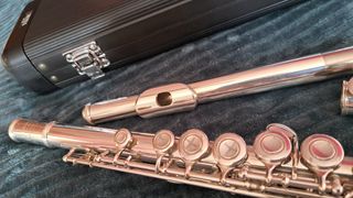 Flauta Travesera Yamaha YFL-221S